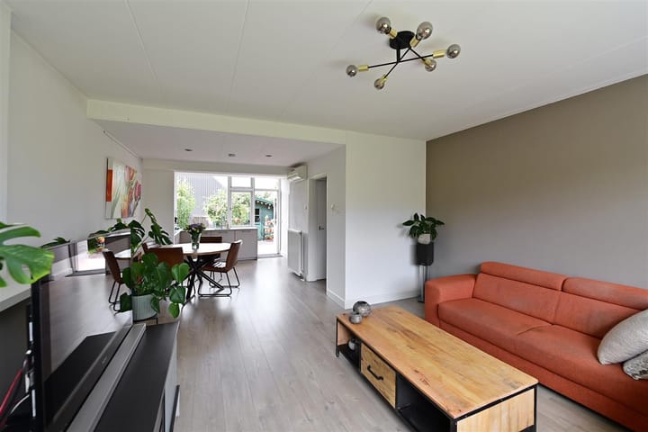 Photo 4 of Nieuw-Loosdrechtsedijk 76