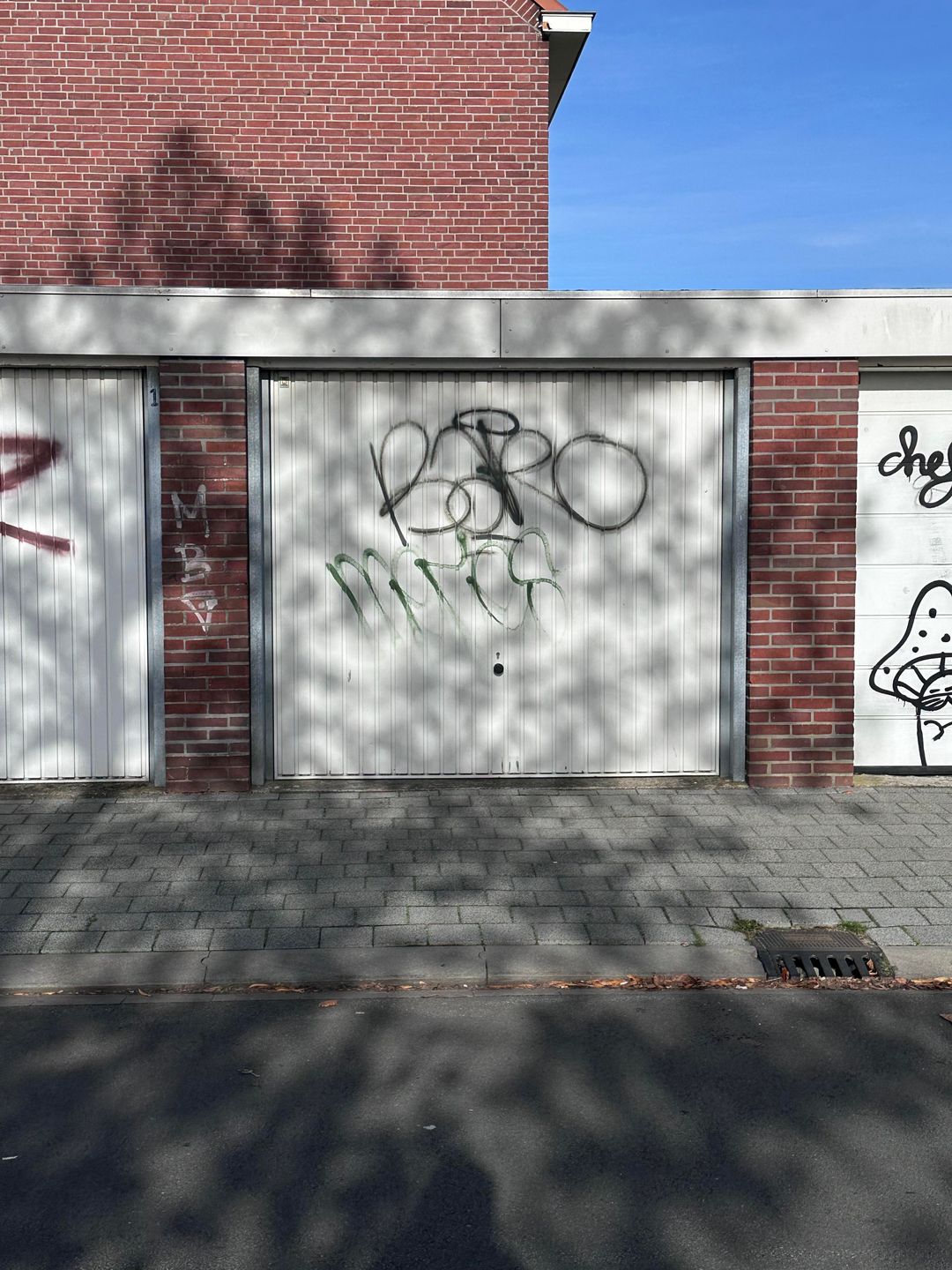 Foto 2 van Koele Mei