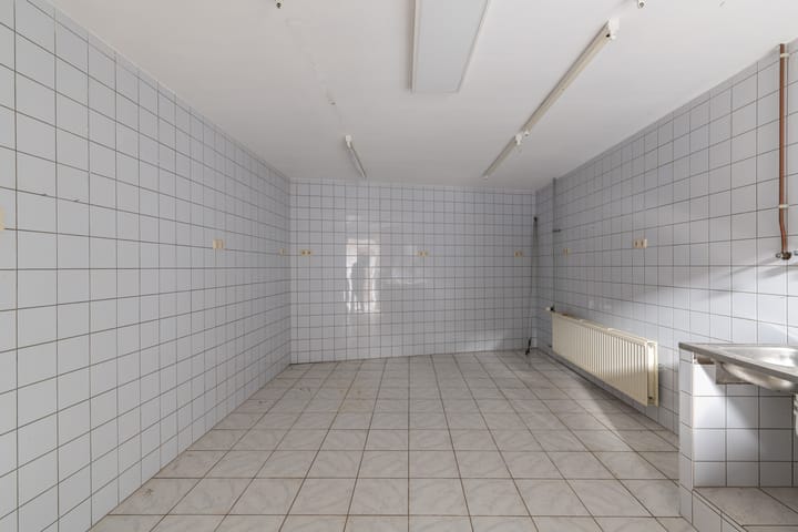 Photo 8 of Akerstraat 4