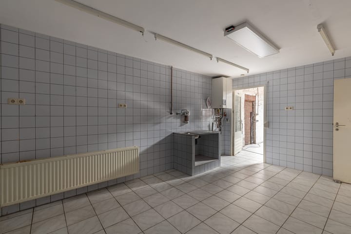 Photo 9 of Akerstraat 4