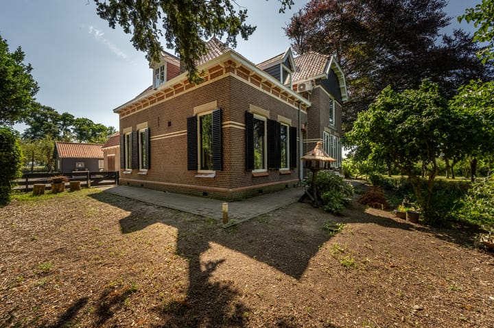 Foto 64 van Brabersweg 25