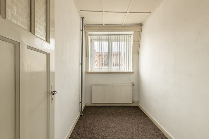 Photo 30 of Akerstraat 4