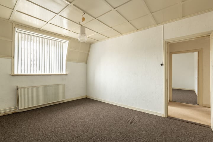 Photo 31 of Akerstraat 4