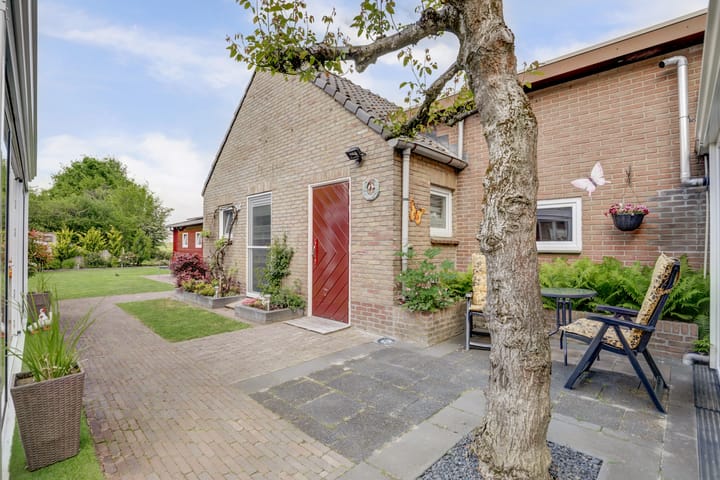 Foto 26 van H.W. Iordensweg 130-A