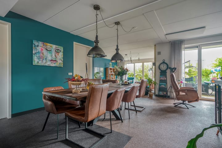 Photo 10 of Van Goghstraat 20