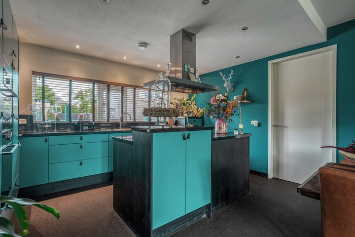 Photo 14 of Van Goghstraat 20