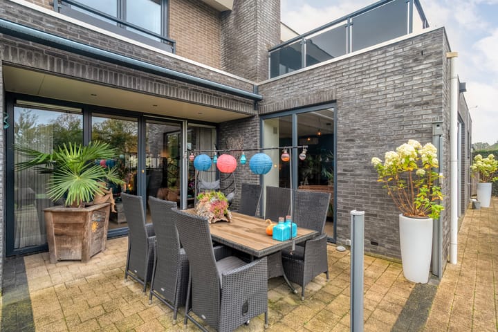 Photo 57 of Van Goghstraat 20