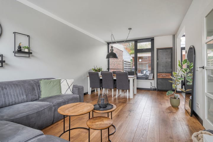 Foto 8 van van den Hummelstraat 19