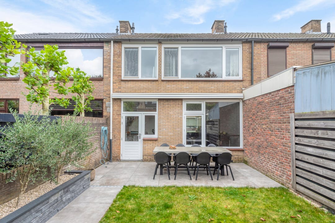 Foto 22 van van den Hummelstraat 19