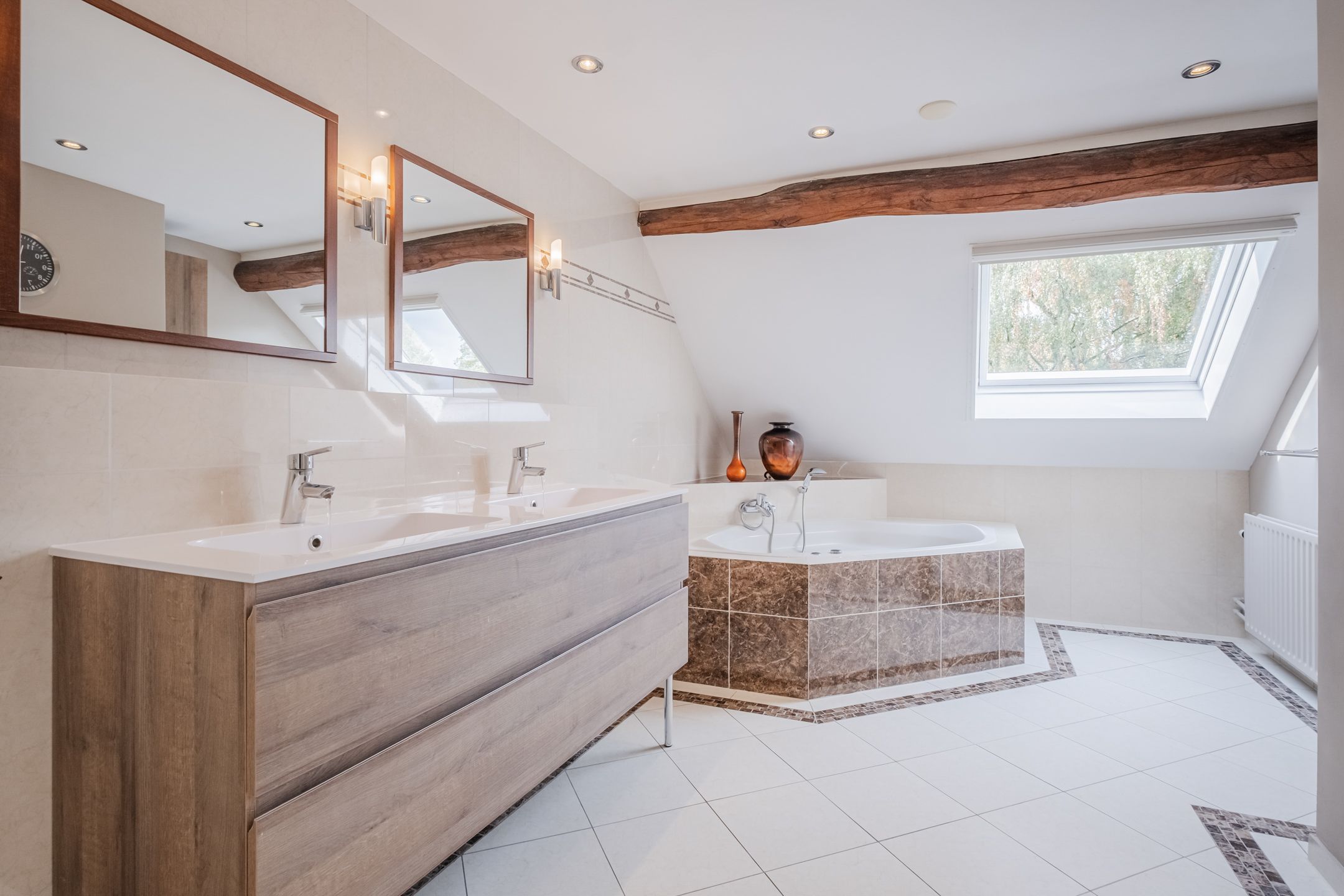 Foto 33 van Groothees 18