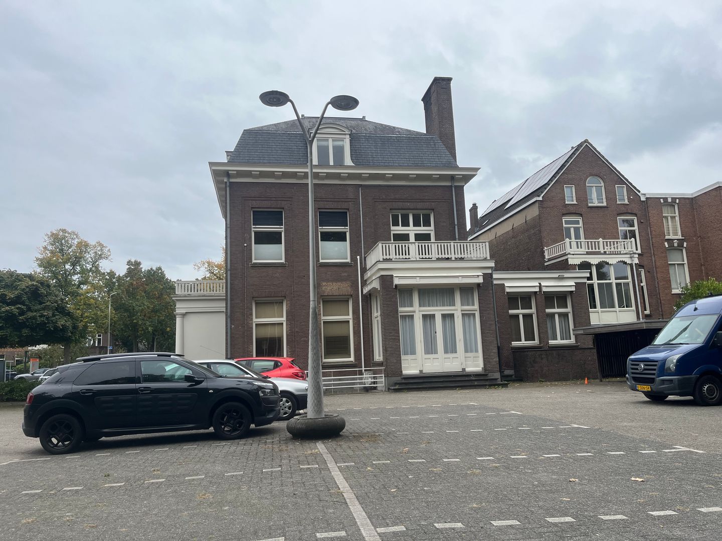 Bekijk foto 2 van Berg en Dalseweg 101