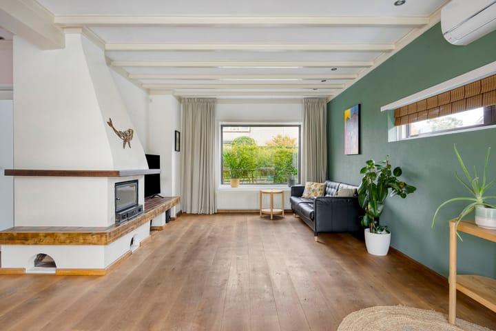 Photo 3 of Pater van den Elsenstraat 60