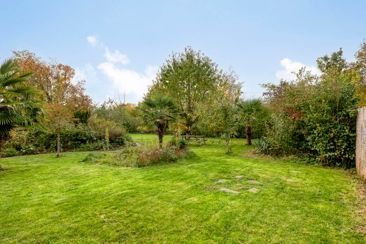 Photo 28 of Pater van den Elsenstraat 60