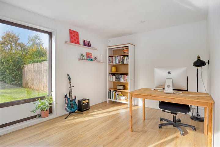 Photo 17 of Pater van den Elsenstraat 60