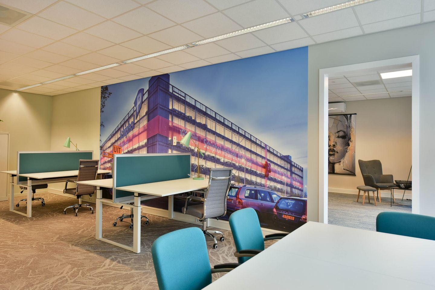 View photo 2 of 0.17 Schiphol