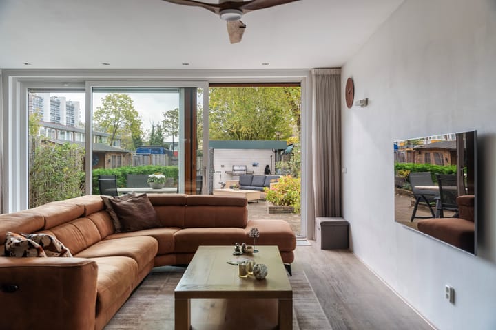 Photo 4 of Einthovenstraat 7