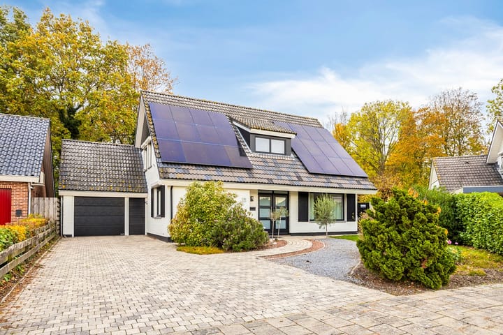 Photo 1 of Leeuwerikstraat 18