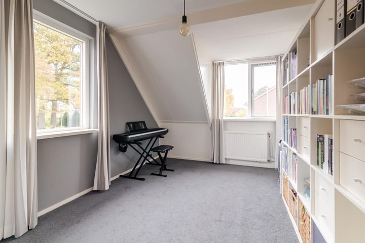 Photo 22 of Emmastraat 13