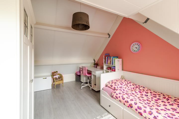 Photo 26 of Emmastraat 13