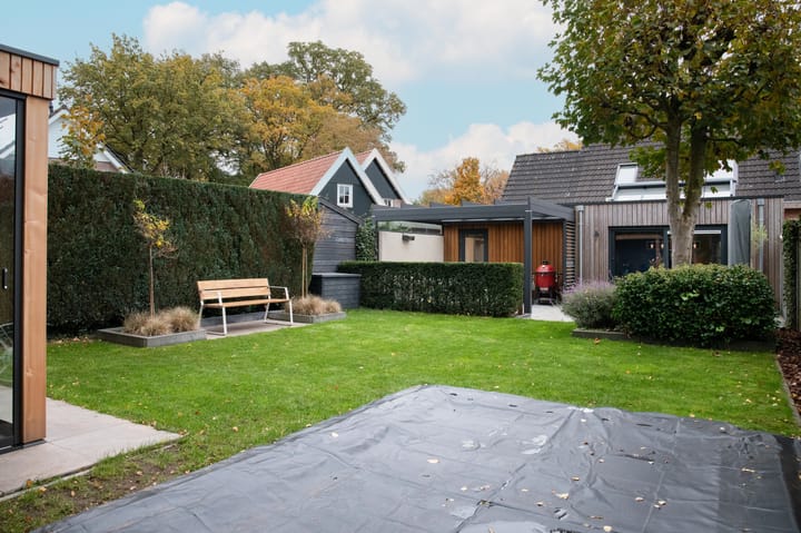 Photo 36 of Emmastraat 13