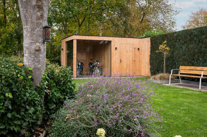 Photo 40 of Emmastraat 13