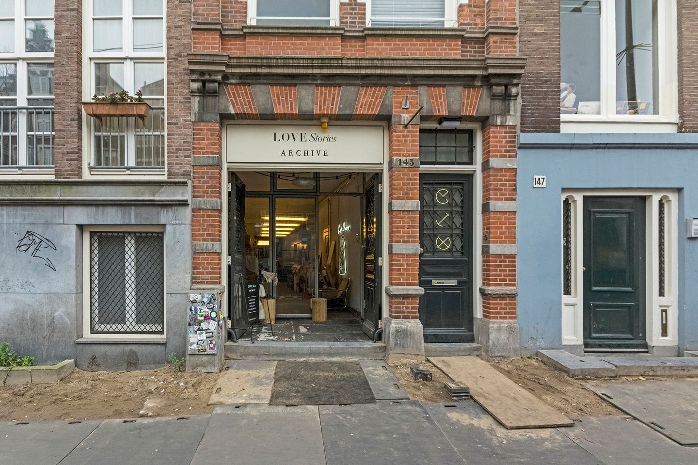 View photo 1 of Oudezijds Achterburgwal 145-H