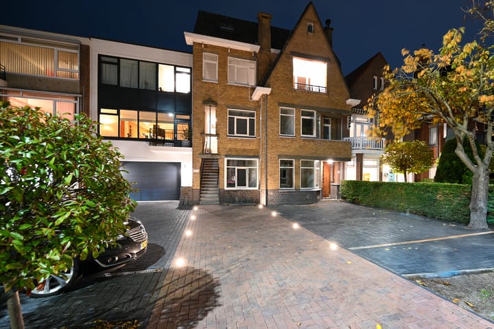 Photo 2 of Loosduinse Hoofdstraat 113