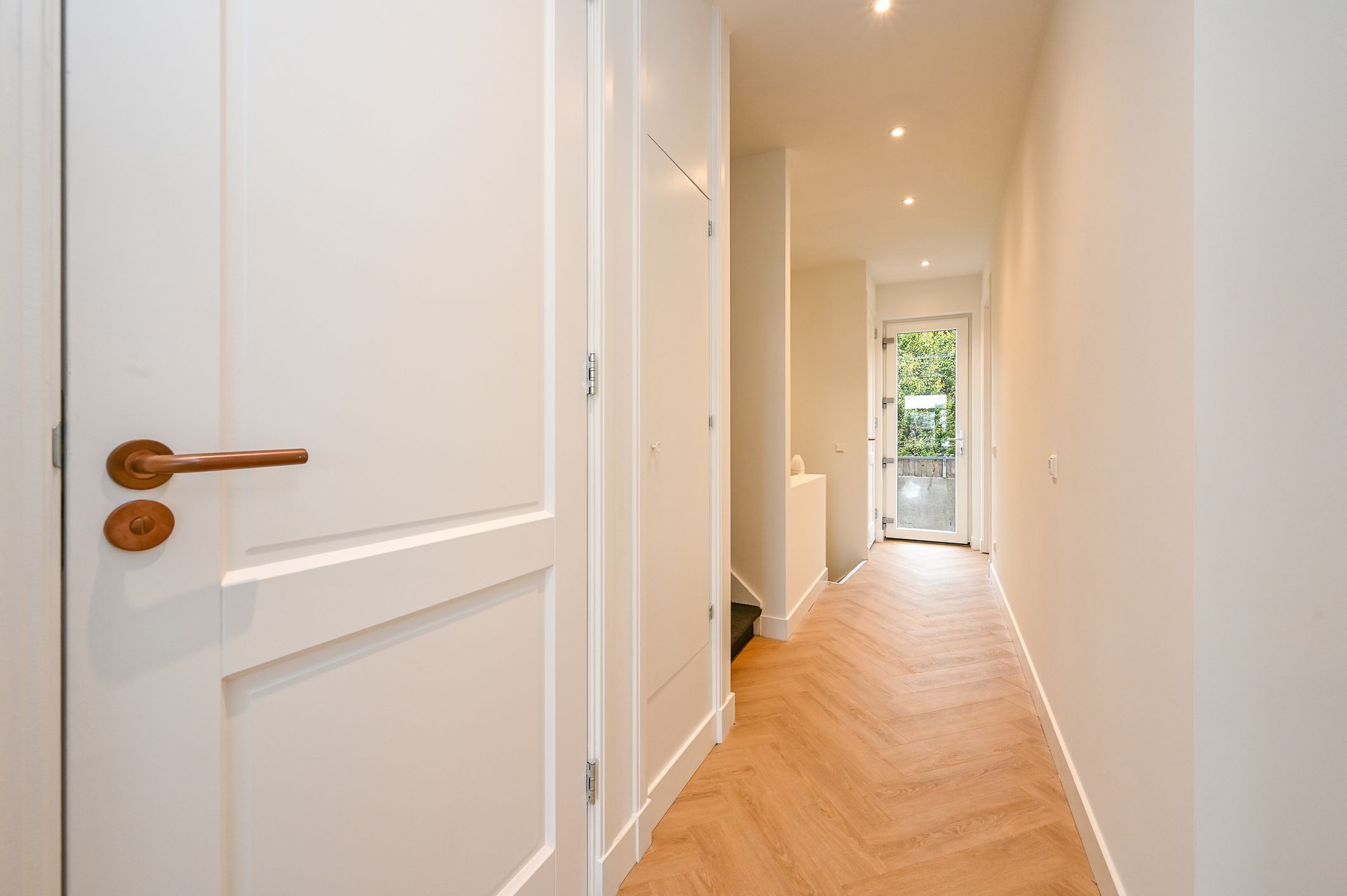 Photo 18 of Loosduinse Hoofdstraat 113