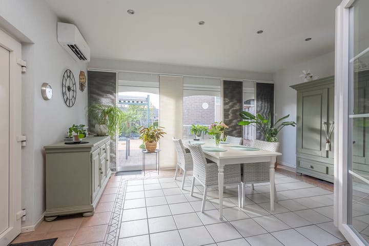 Photo 8 of St.Leonardusstraat 33