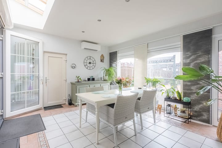 Photo 10 of St.Leonardusstraat 33