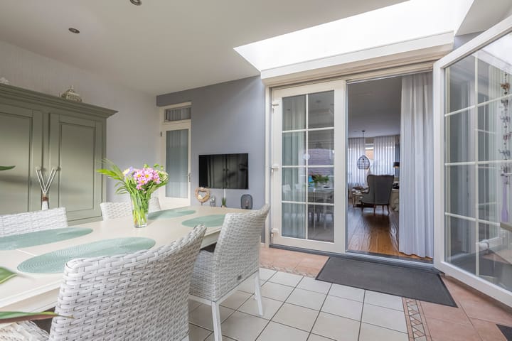 Photo 12 of St.Leonardusstraat 33