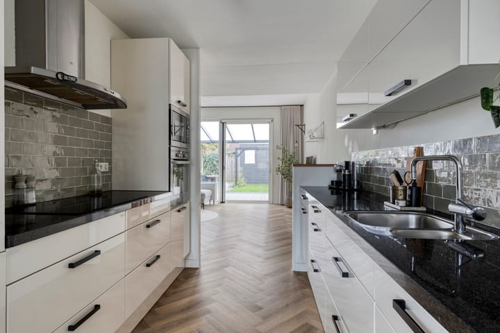 Foto 15 van Vlodropstraat 30