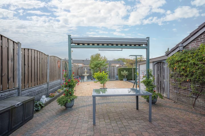 Photo 23 of St.Leonardusstraat 33