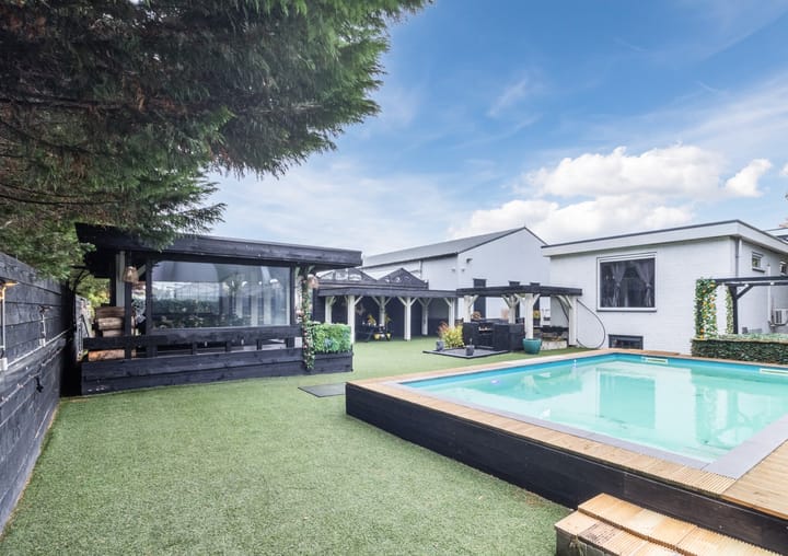 Photo 2 of Bredeweg 54