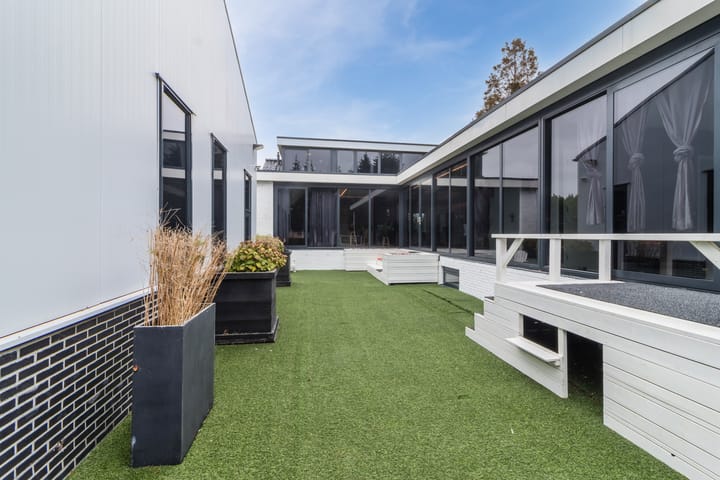 Photo 47 of Bredeweg 54