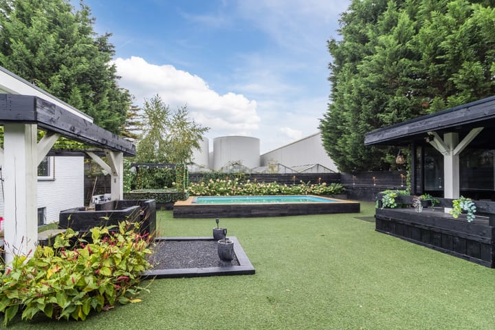 Photo 48 of Bredeweg 54