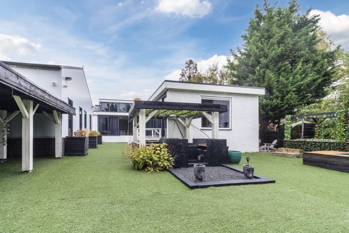 Photo 56 of Bredeweg 54