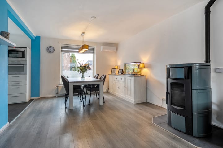 Photo 10 of Beatrixstraat 28