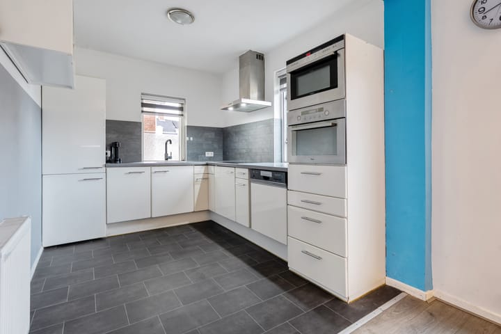 Photo 13 of Beatrixstraat 28