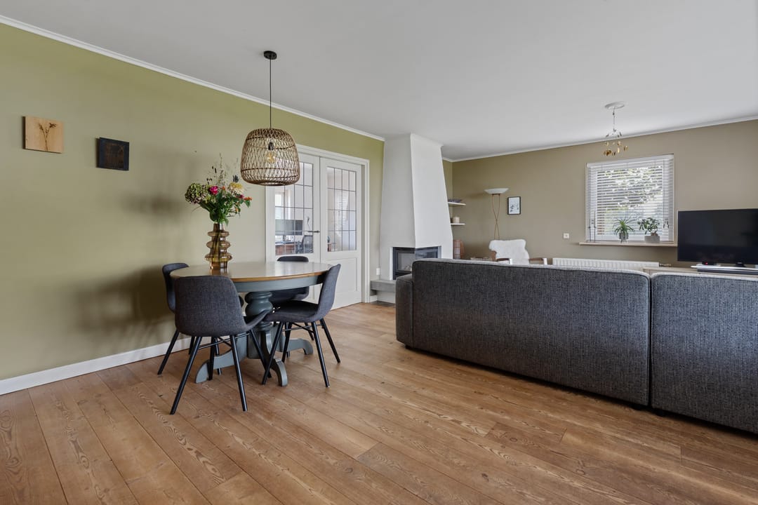 Photo 11 of Dierenseweg 4