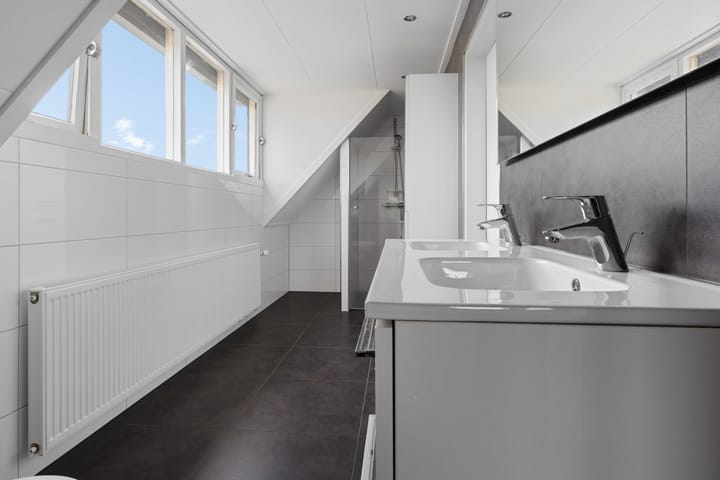 Photo 32 of Dierenseweg 4