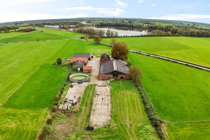 Photo 42 of Dierenseweg 4