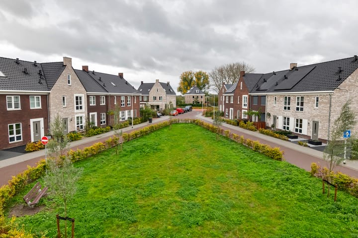 Photo 2 of Steegakker 15