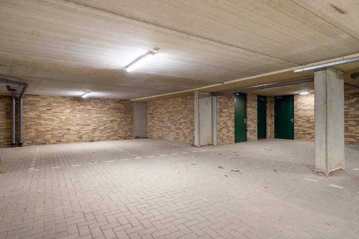 Photo 63 of Gentastraat 46