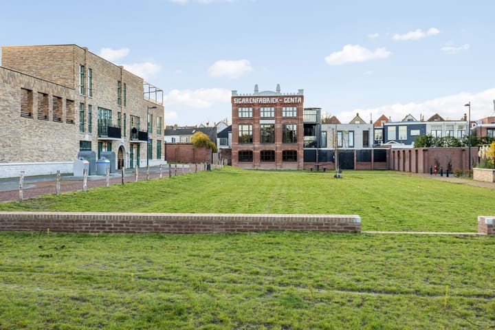 Photo 72 of Gentastraat 46