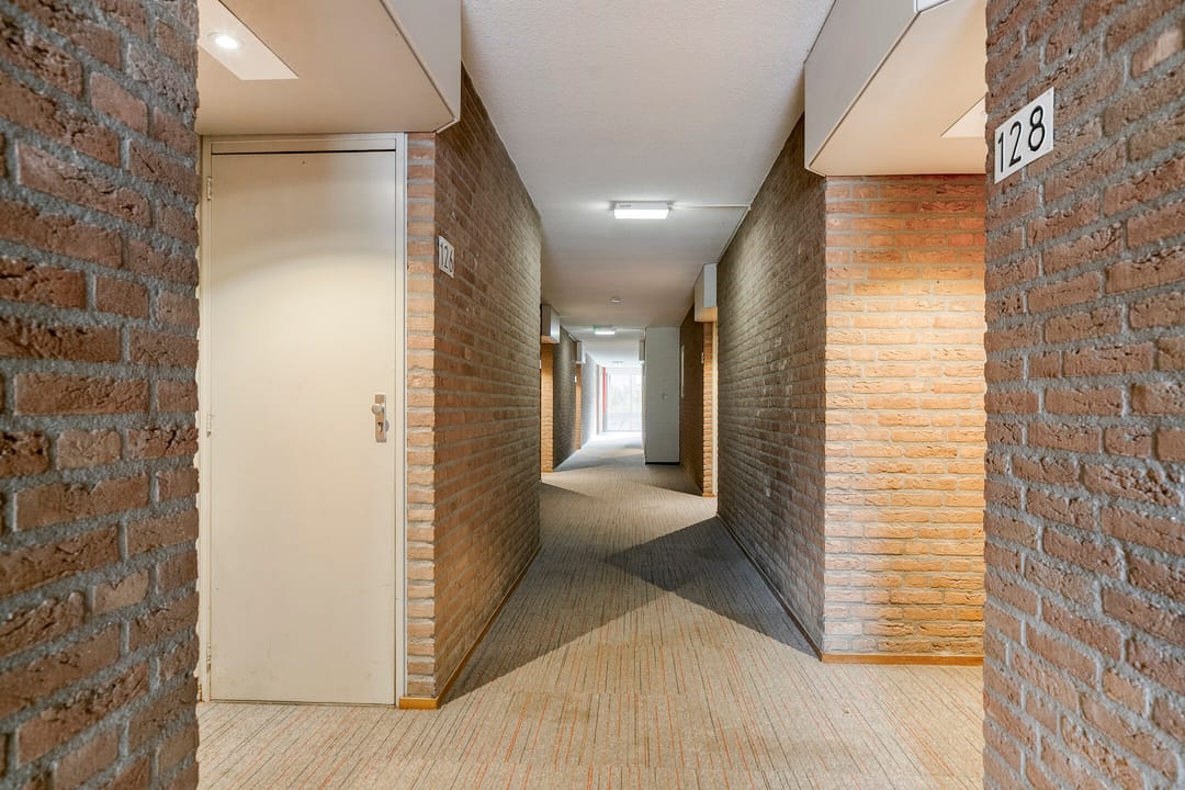 Photo 17 of Zaaier 128