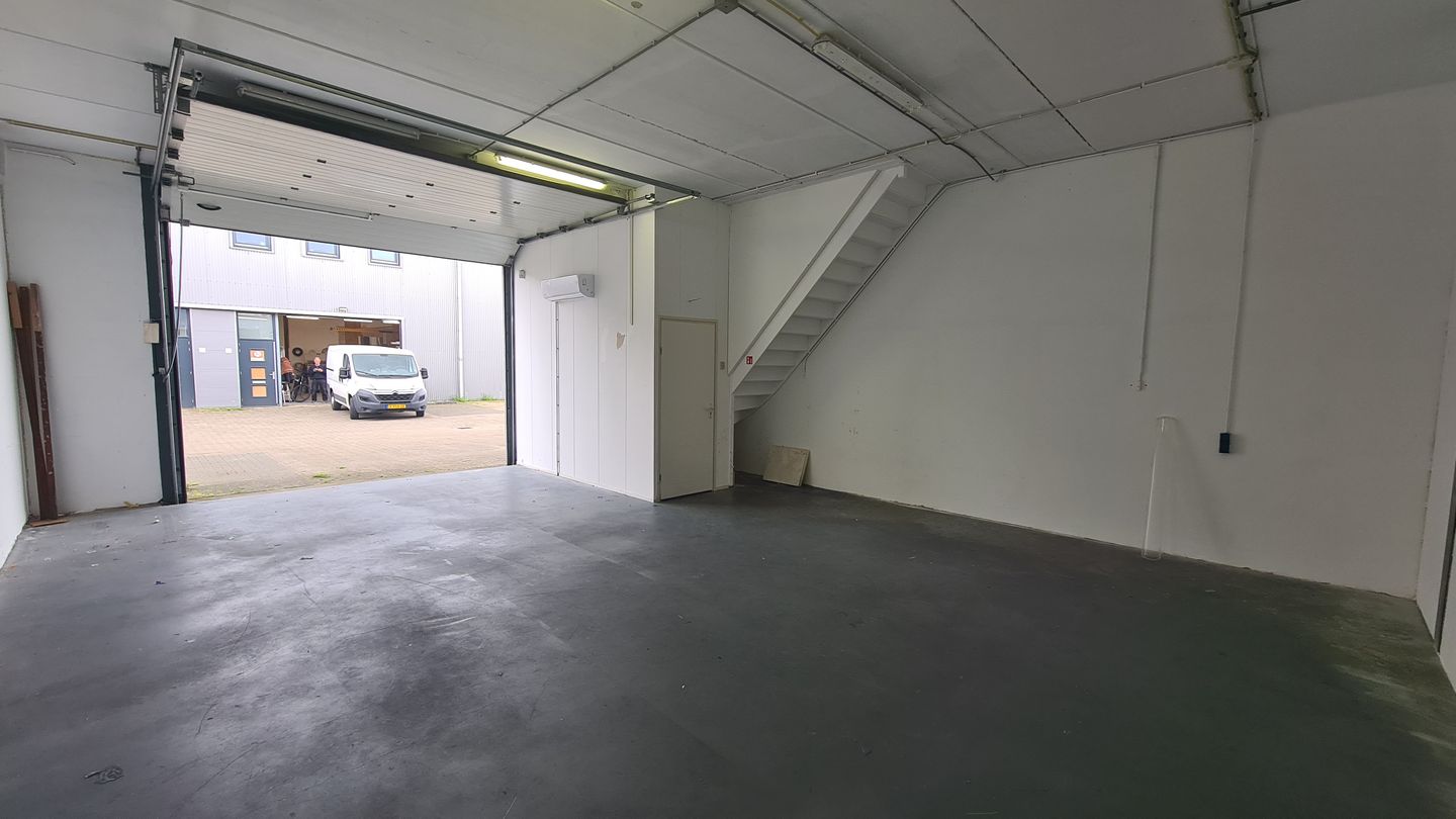 Bekijk foto 2 van Xenonstraat 76