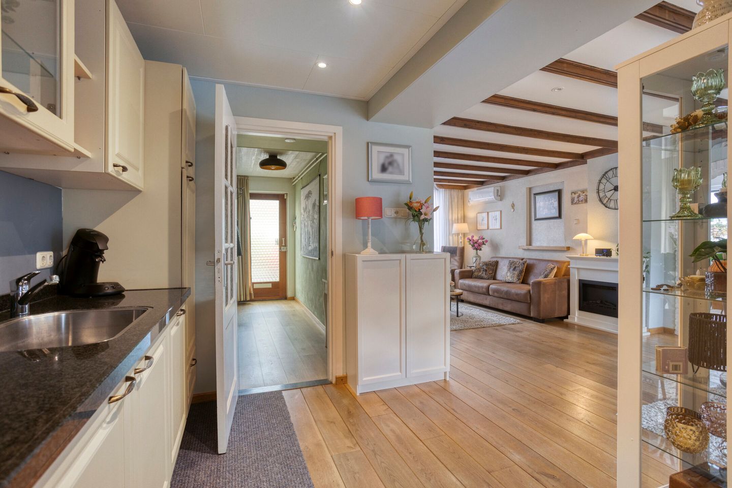 Photo 19 of Prinses Beatrixstraat 4