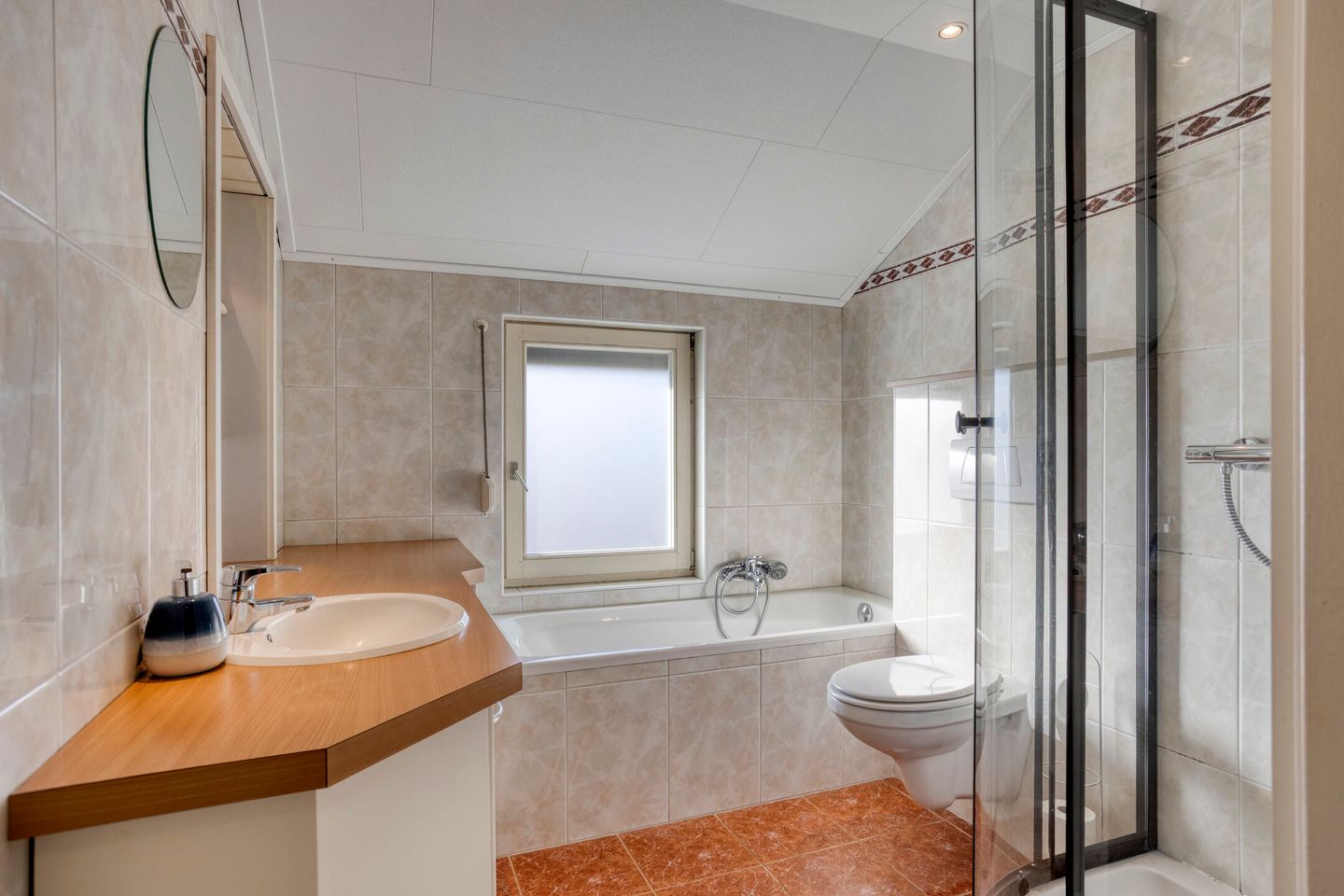 Photo 34 of Prinses Beatrixstraat 4