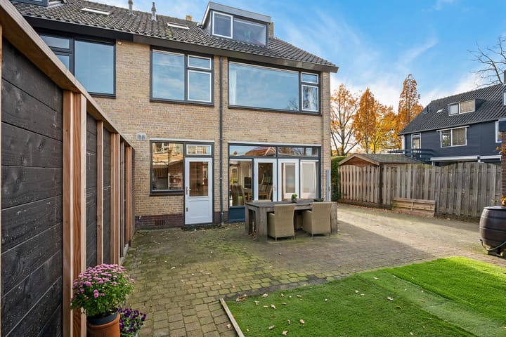 Photo 10 of Laarderweg 36